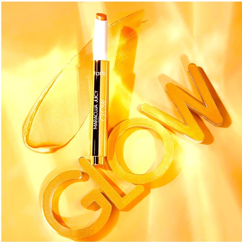 ✨ TARTE Maracuja Juicy Glow Highlighter - Champagne Glow